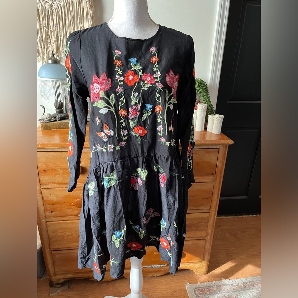 Zara woman black floral embroidered cotton dress